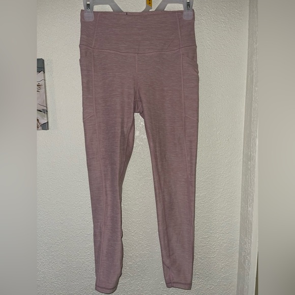 Victoria's Secret Pants - Victoria Secret core Essential pocket leggings